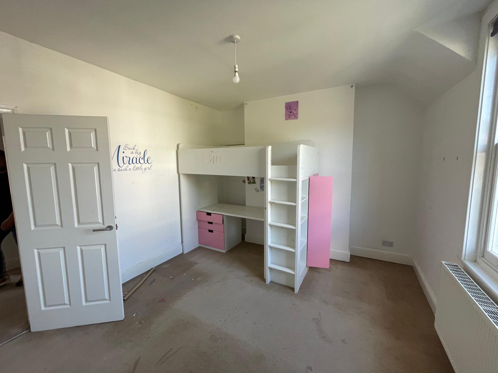 WhatsApp Image 2025-03-18 at 23.41.04_50a7e11b