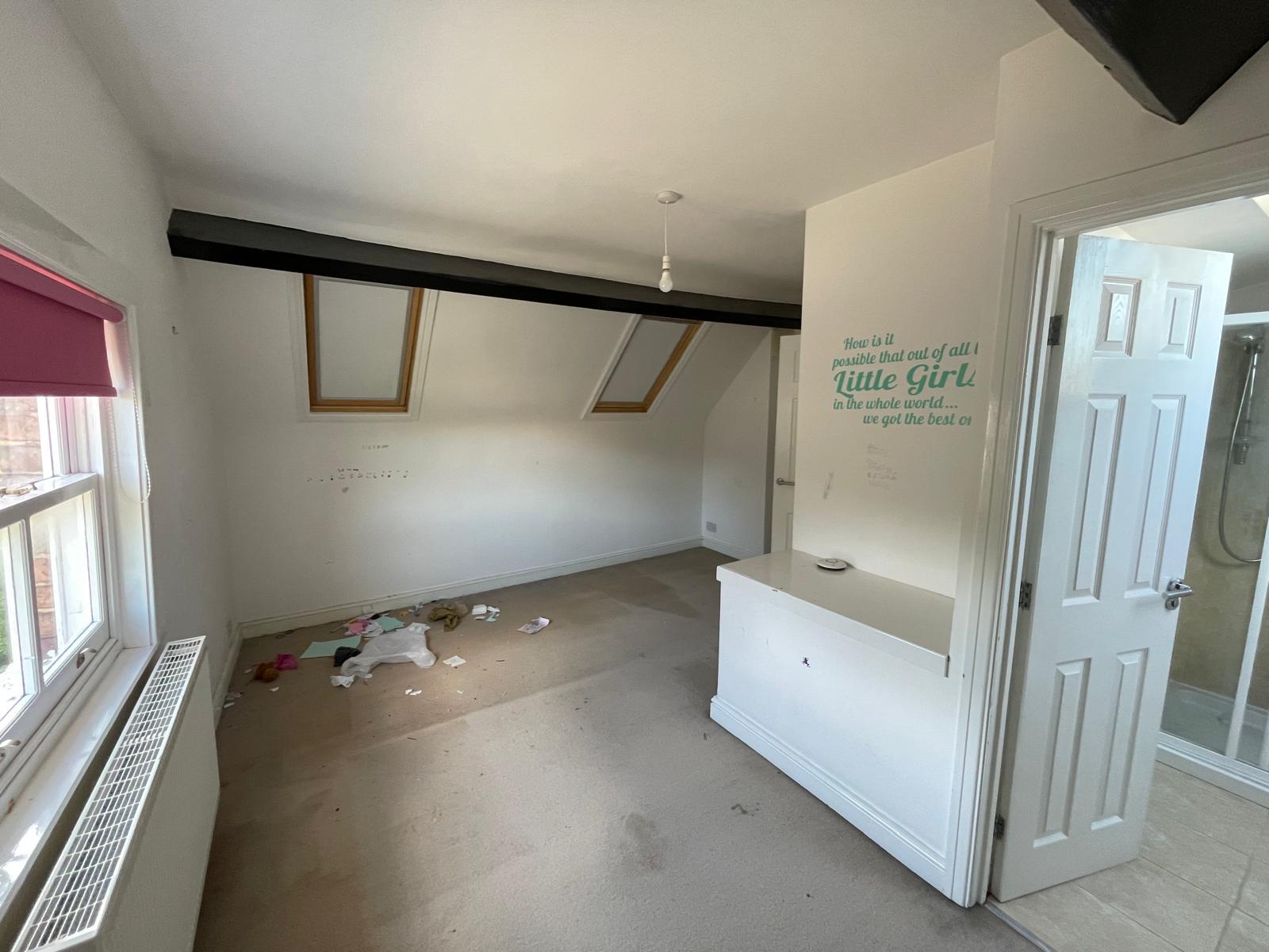 WhatsApp Image 2025-03-18 at 23.41.04_5b71fe1d